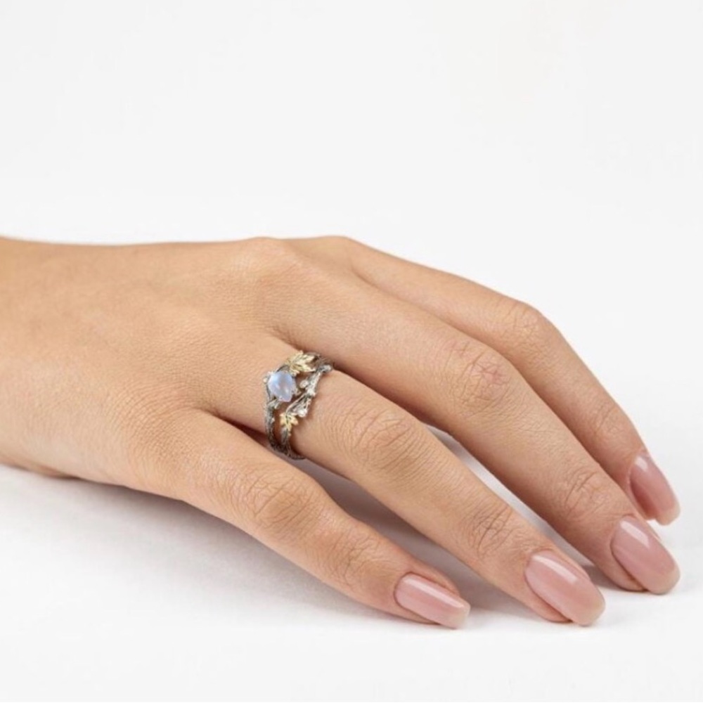 Antiqued Gold Plated Nature Inspired Moonstone Leaf Ring. New. - Picture 10 of 14